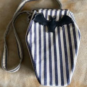 Coffin shaped striped bat purse